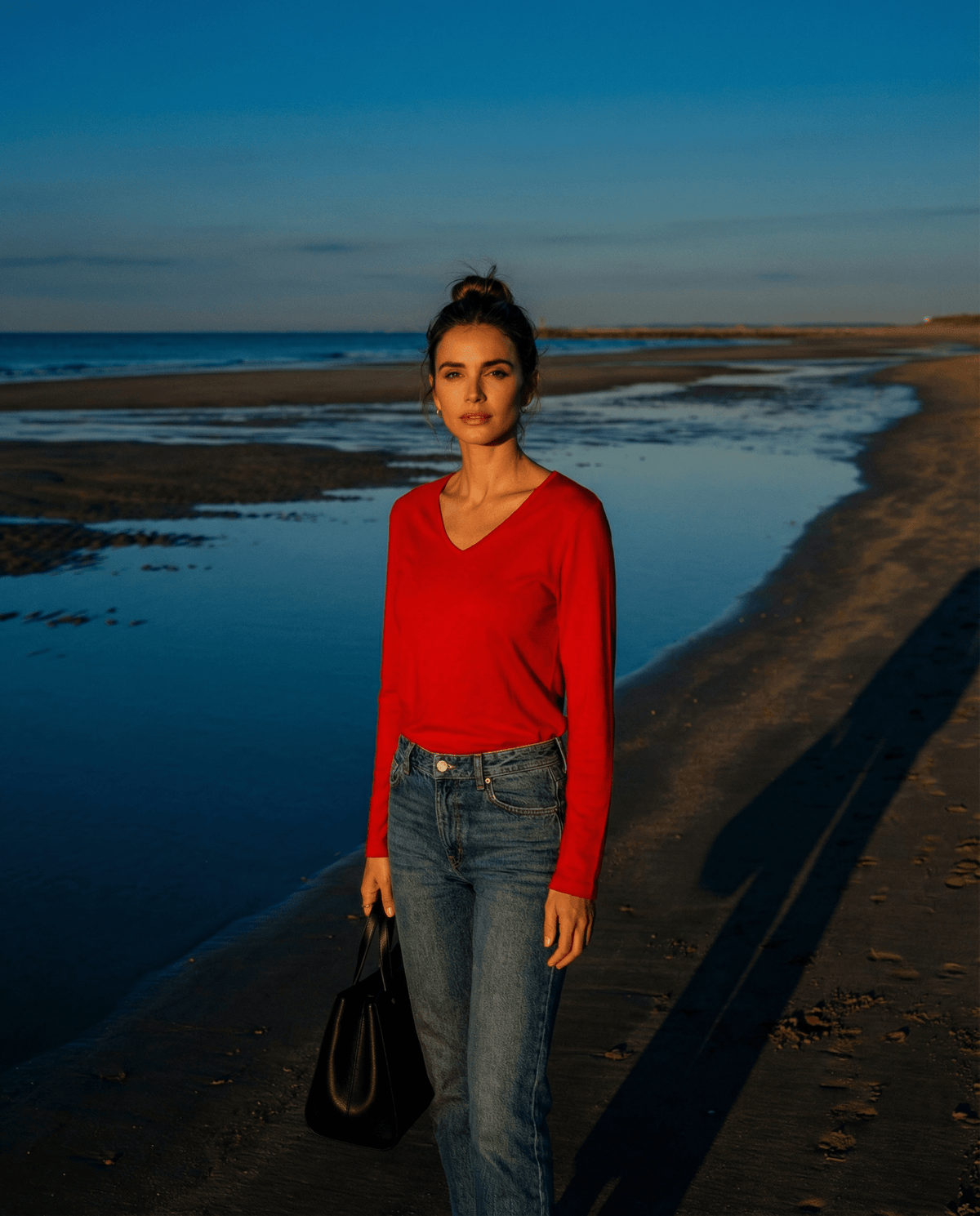 WOMENS 100% MERINO (210) LONG SLEEVE V NECK TOP RUBY EBAS556_by_EBONY_women's_in_New Zealand_ WOMENS 100% MERINO (210) LONG SLEEVE V NECK TOP RUBY EBAS556 _