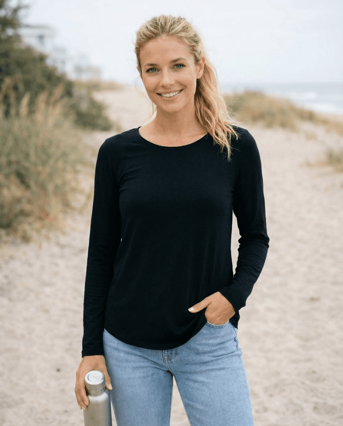 WOMENS 100% MERINO (210) LONGLINE SCOOP LONG SLEEVE TOP BLACK EBAS548_by_EBONY_women's_in_New Zealand_ WOMENS 100% MERINO (210) LONGLINE SCOOP LONG SLEEVE TOP BLACK EBAS548 _