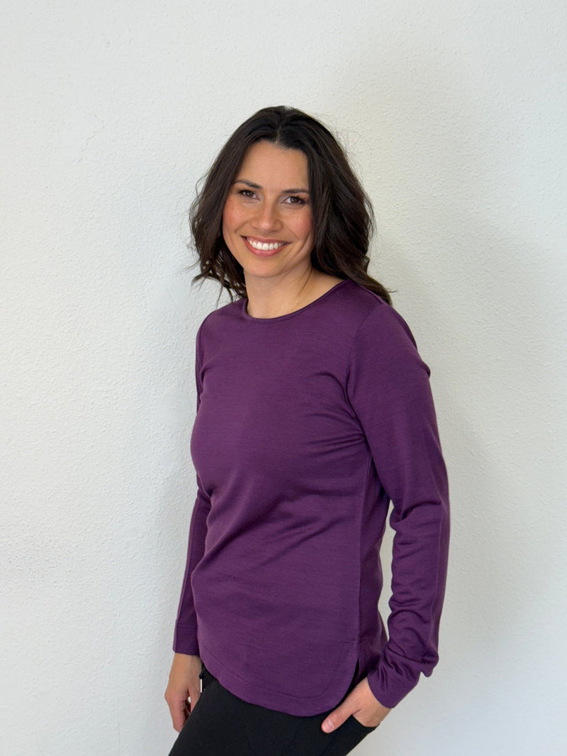 EBONY_WOMENS 100% MERINO WOOL (210) CURVE HEM LONG SLEEVE JUMPER ITALIAN PLUM _ WOMENS 100% MERINO WOOL (210) CURVE HEM LONG SLEEVE JUMPER ITALIAN PLUM _ Ebony Boutique NZ