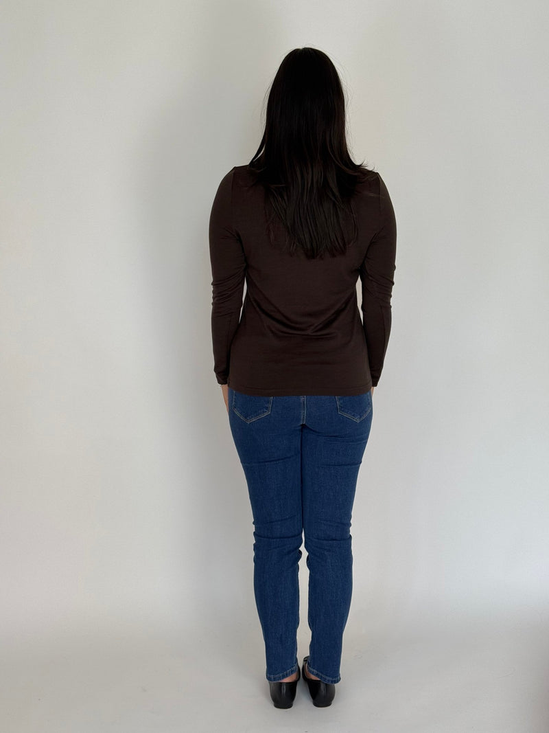 EBONY_WOMEN'S 100% MERINO WOOL (210) LONG SLEEVE CREW TOP CHOCOLATE EBAS553 _ WOMEN'S 100% MERINO WOOL (210) LONG SLEEVE CREW TOP CHOCOLATE EBAS553 _ Ebony Boutique NZ