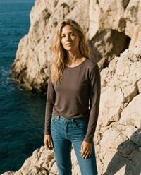 WOMEN'S 100% MERINO WOOL (210) LONG SLEEVE CREW TOP CHOCOLATE EBAS553_by_EBONY_women's_in_New Zealand_ WOMEN'S 100% MERINO WOOL (210) LONG SLEEVE CREW TOP CHOCOLATE EBAS553 _
