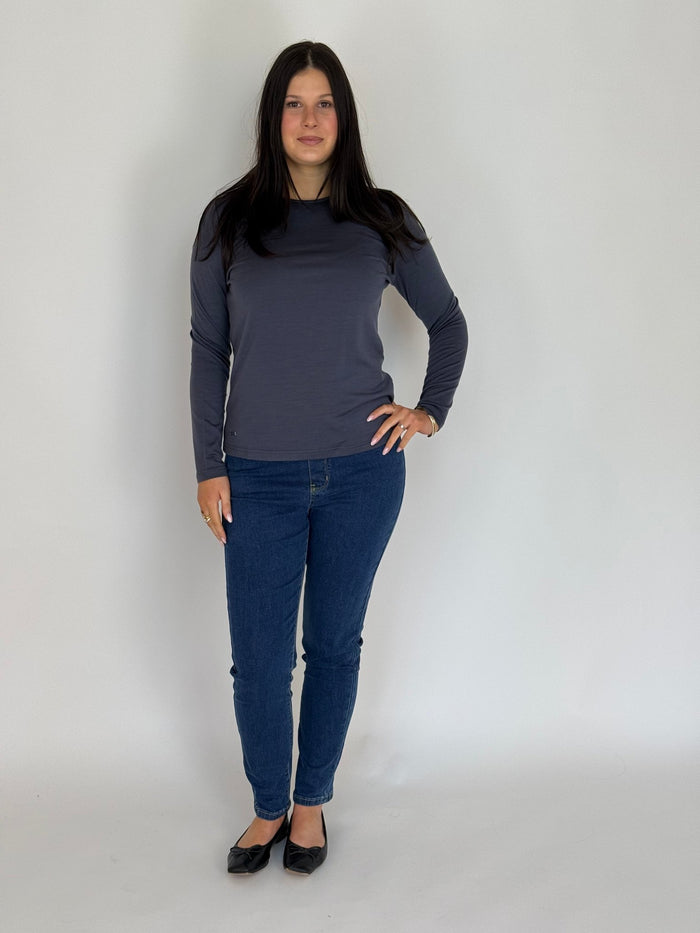 EBONY_WOMEN'S 100% MERINO WOOL (210) LONG SLEEVE CREW TOP EBAS553 _ WOMEN'S 100% MERINO WOOL (210) LONG SLEEVE CREW TOP EBAS553 _ Ebony Boutique NZ