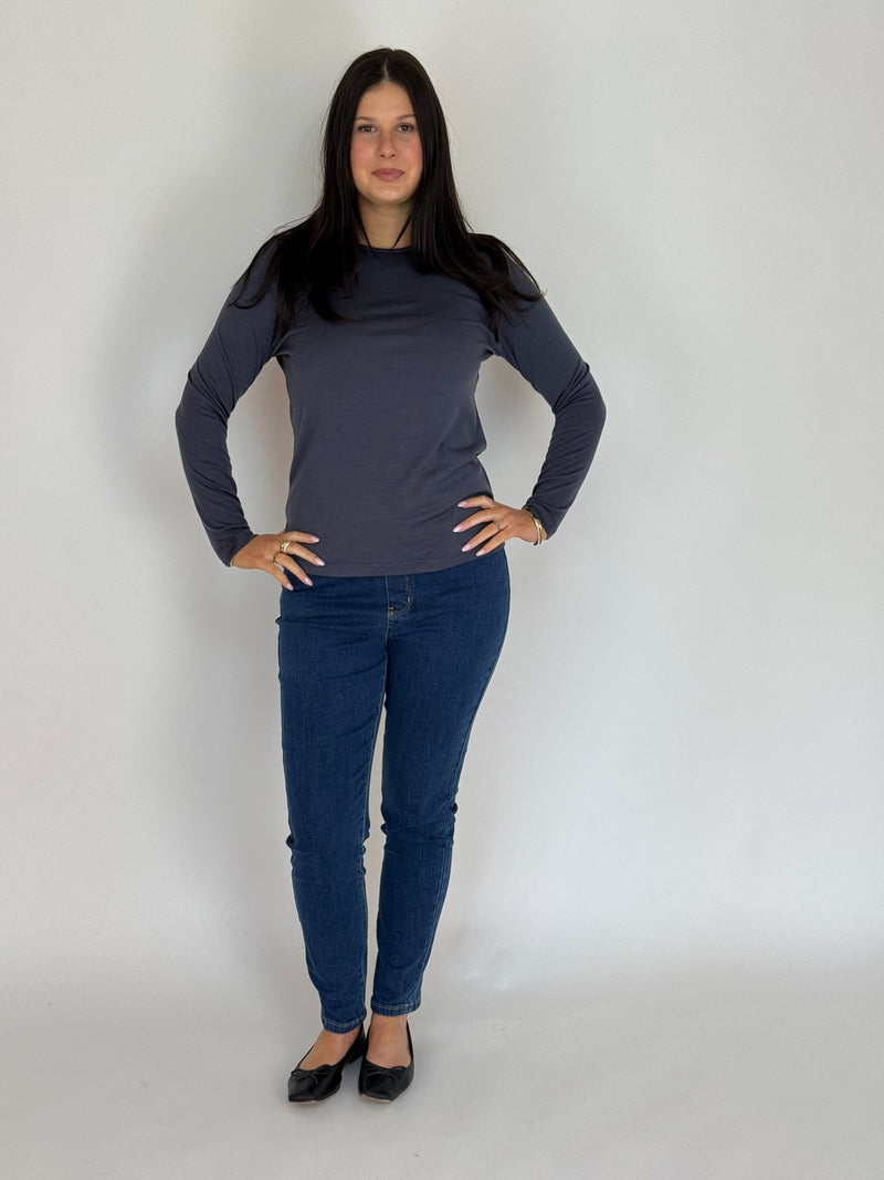 EBONY_WOMEN'S 100% MERINO WOOL (210) LONG SLEEVE CREW TOP EBAS553 _ WOMEN'S 100% MERINO WOOL (210) LONG SLEEVE CREW TOP EBAS553 _ Ebony Boutique NZ