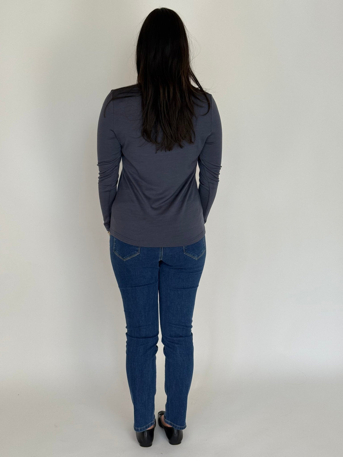 EBONY_WOMEN'S 100% MERINO WOOL (210) LONG SLEEVE CREW TOP EBAS553 _ WOMEN'S 100% MERINO WOOL (210) LONG SLEEVE CREW TOP EBAS553 _ Ebony Boutique NZ