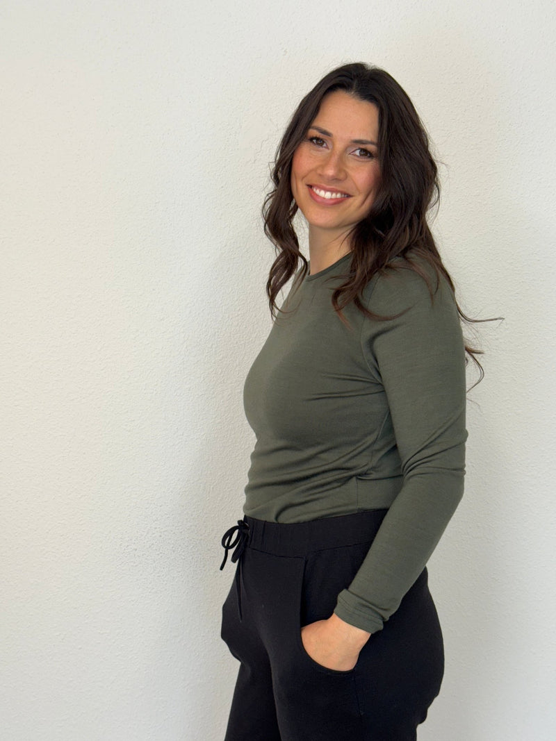 EBONY_WOMEN'S 100% MERINO WOOL (210) LONG SLEEVE CREW TOP KHAKI _ WOMEN'S 100% MERINO WOOL (210) LONG SLEEVE CREW TOP KHAKI _ Ebony Boutique NZ
