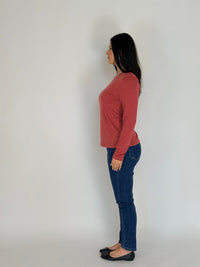 EBONY_WOMEN'S 100% MERINO WOOL (210) LONG SLEEVE SATIN CREW TOP BRICK EBAS503 _ WOMEN'S 100% MERINO WOOL (210) LONG SLEEVE SATIN CREW TOP BRICK EBAS503 _ Ebony Boutique NZ