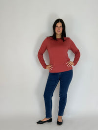 EBONY_WOMEN'S 100% MERINO WOOL (210) LONG SLEEVE SATIN CREW TOP BRICK EBAS503 _ WOMEN'S 100% MERINO WOOL (210) LONG SLEEVE SATIN CREW TOP BRICK EBAS503 _ Ebony Boutique NZ