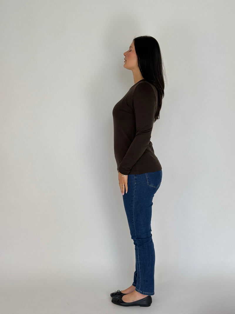 EBONY_WOMEN'S 100% MERINO WOOL (210) LONG SLEEVE SATIN CREW TOP CHOCOLATE EBAS503 _ WOMEN'S 100% MERINO WOOL (210) LONG SLEEVE SATIN CREW TOP CHOCOLATE EBAS503 _ Ebony Boutique NZ