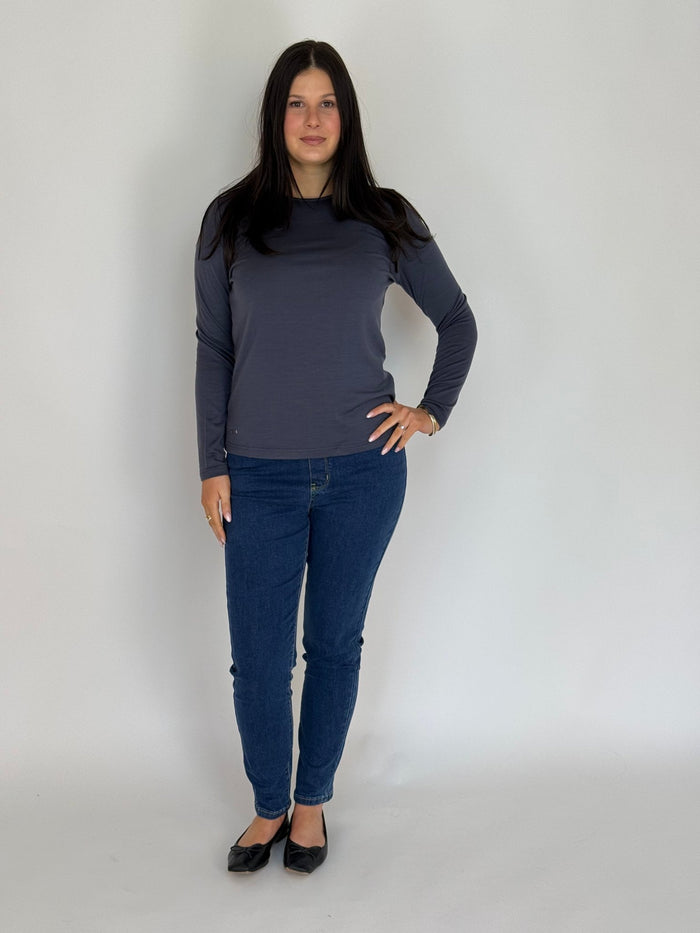 WOMEN'S 100% MERINO WOOL (210) LONG SLEEVE SATIN CREW TOP INDI BLUE EBAS503_by_EBONY_women's_in_New Zealand_ WOMEN'S 100% MERINO WOOL (210) LONG SLEEVE SATIN CREW TOP INDI BLUE EBAS503 _