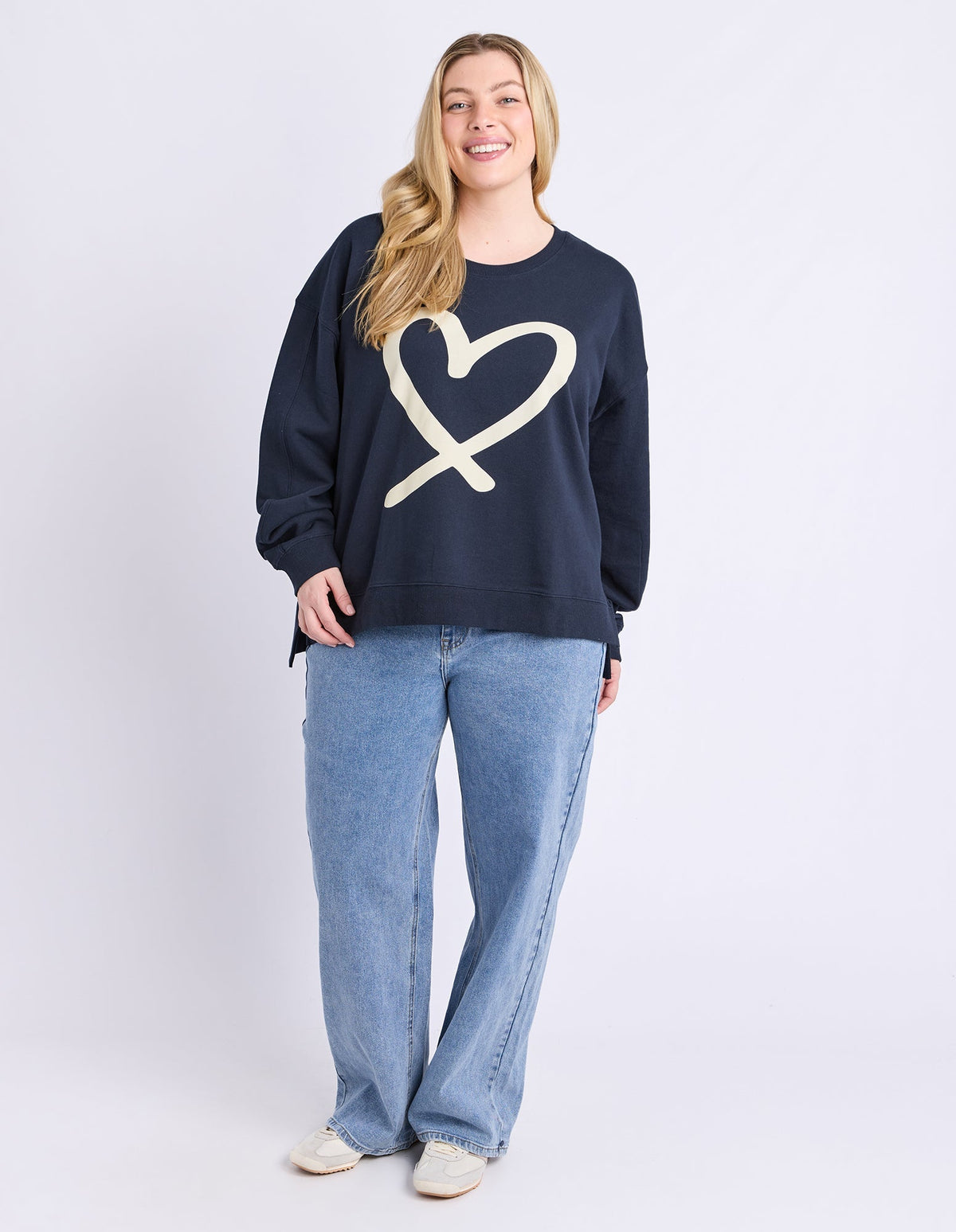 ELIN CREW NAVY_by_ELM_women's_in_New Zealand_ MODEL _