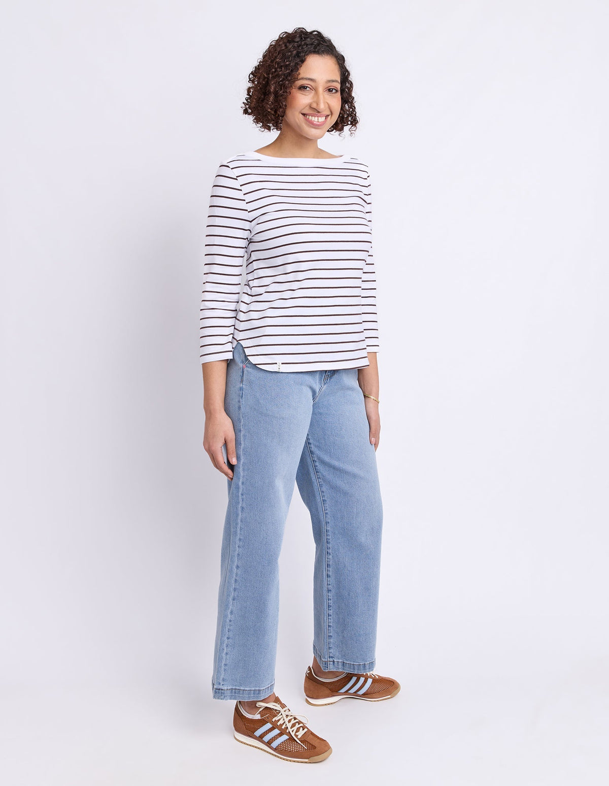 ELIZA BOAT NECK TEE WHITE/COFFEE_by_ELM_women's_in_New Zealand_ MODEL _