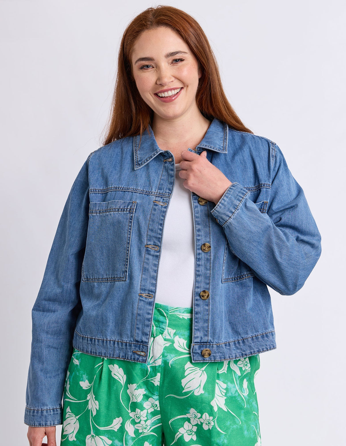 ESSIE DENIM JACKET MID BLUE WASH_by_ELM_women's_in_New Zealand_ MODEL _