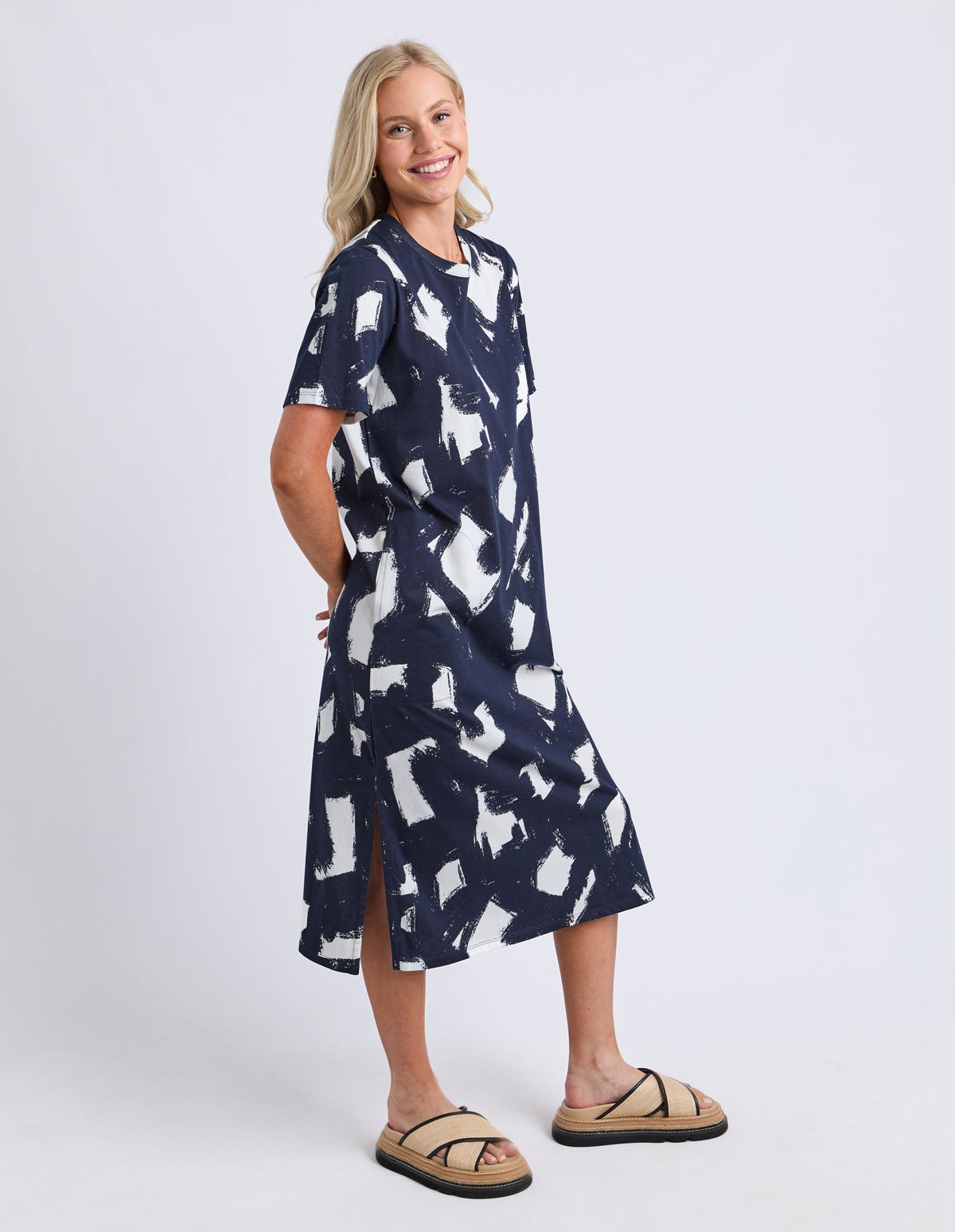KLEE TEE DRESS ALL OVER PRINT MULTI_by_ELM_women's_in_New Zealand_ MODEL _