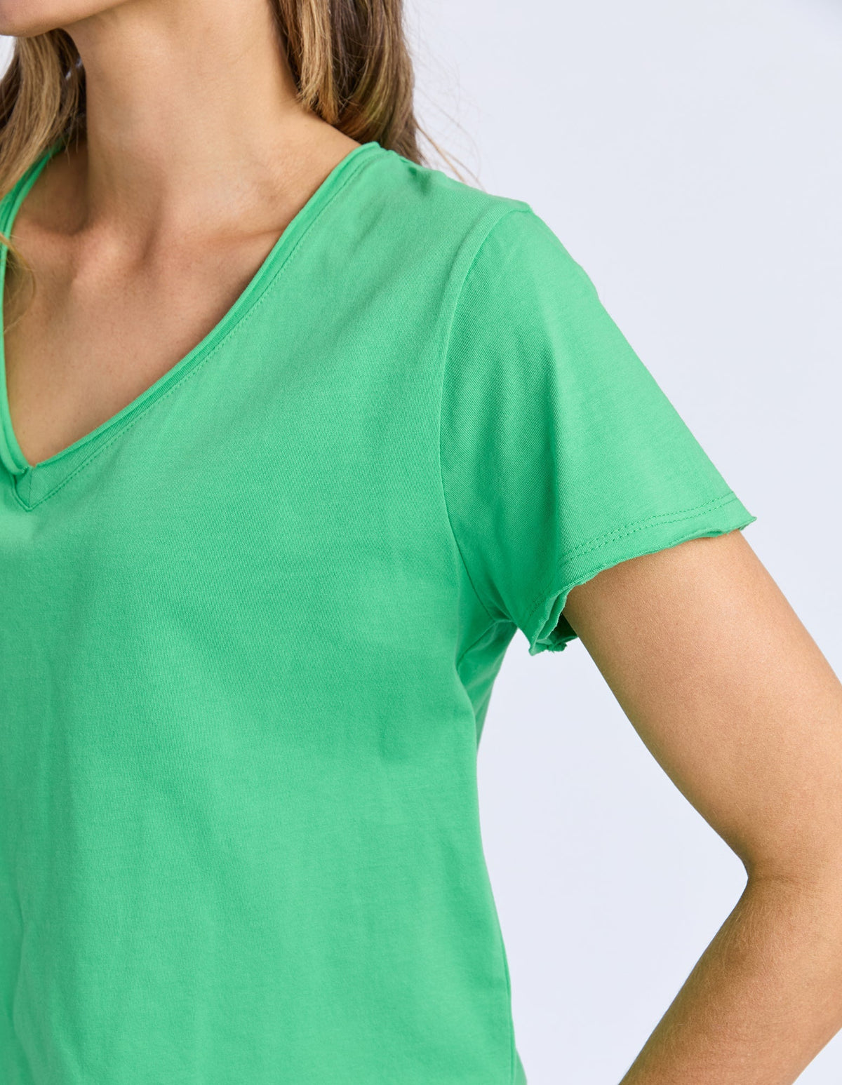 ELM_PIMA VEE TEE SPRING GREEN _ PIMA VEE TEE SPRING GREEN _ Ebony Boutique NZ