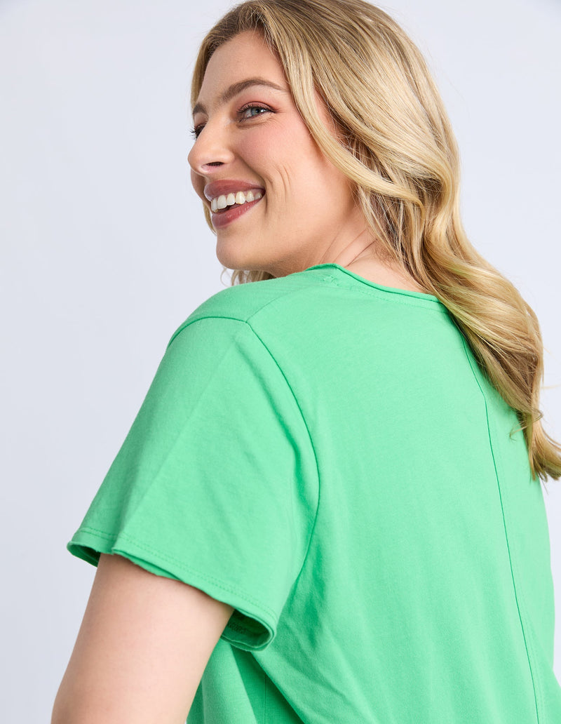ELM_PIMA VEE TEE SPRING GREEN _ PIMA VEE TEE SPRING GREEN _ Ebony Boutique NZ