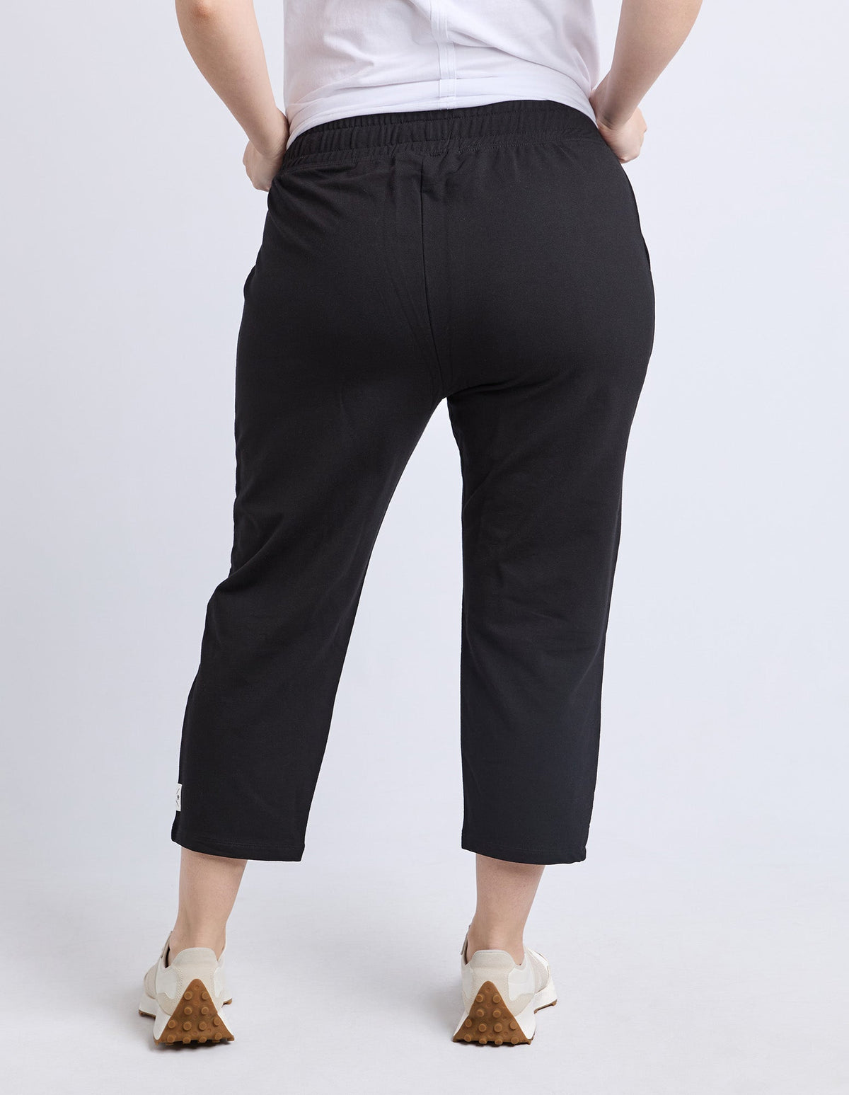 SUTTON TRACKPANT BLACK_by_ELM_women's_in_New Zealand_ SUTTON TRACKPANT BLACK _