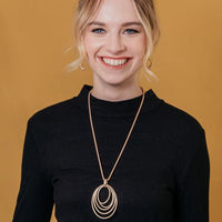 ENHANCE_LAURA NECKLACE GOLD _ LAURA NECKLACE GOLD _ Ebony Boutique NZ