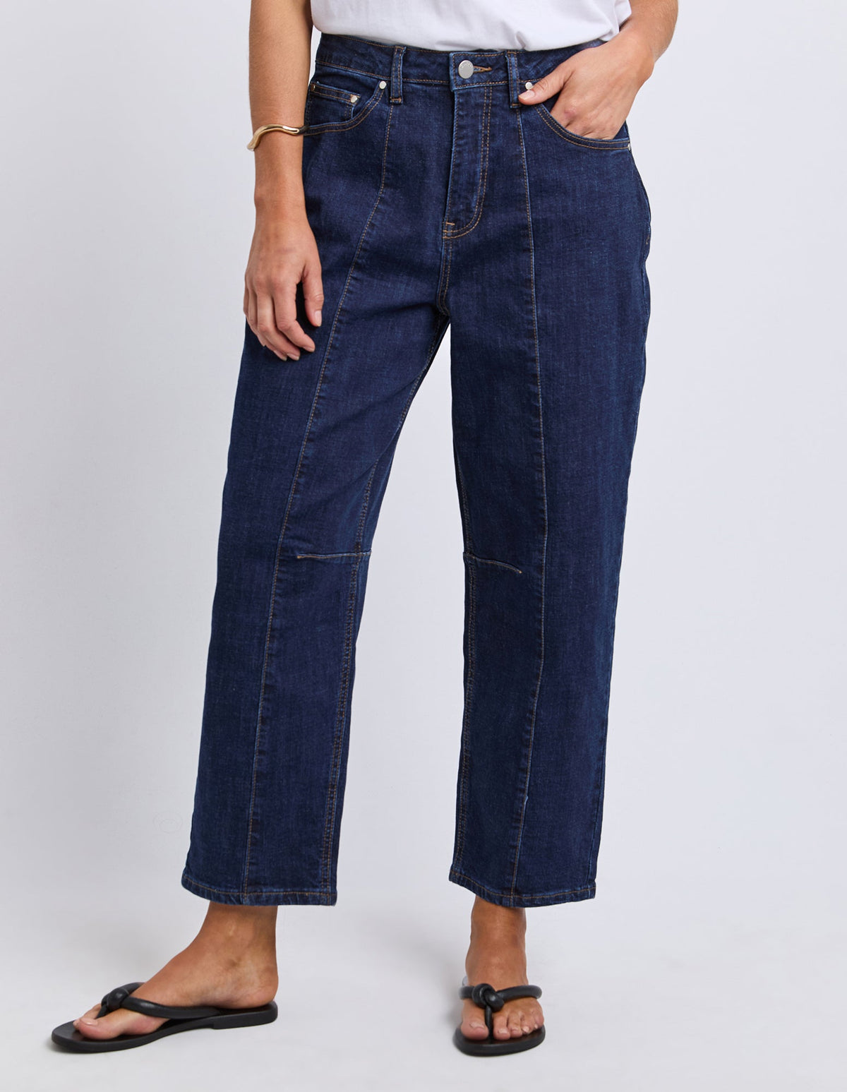 AMBROSE BARREL JEAN_by_FOXWOOD_women's_in_New Zealand_ AMBROSE BARREL JEAN _