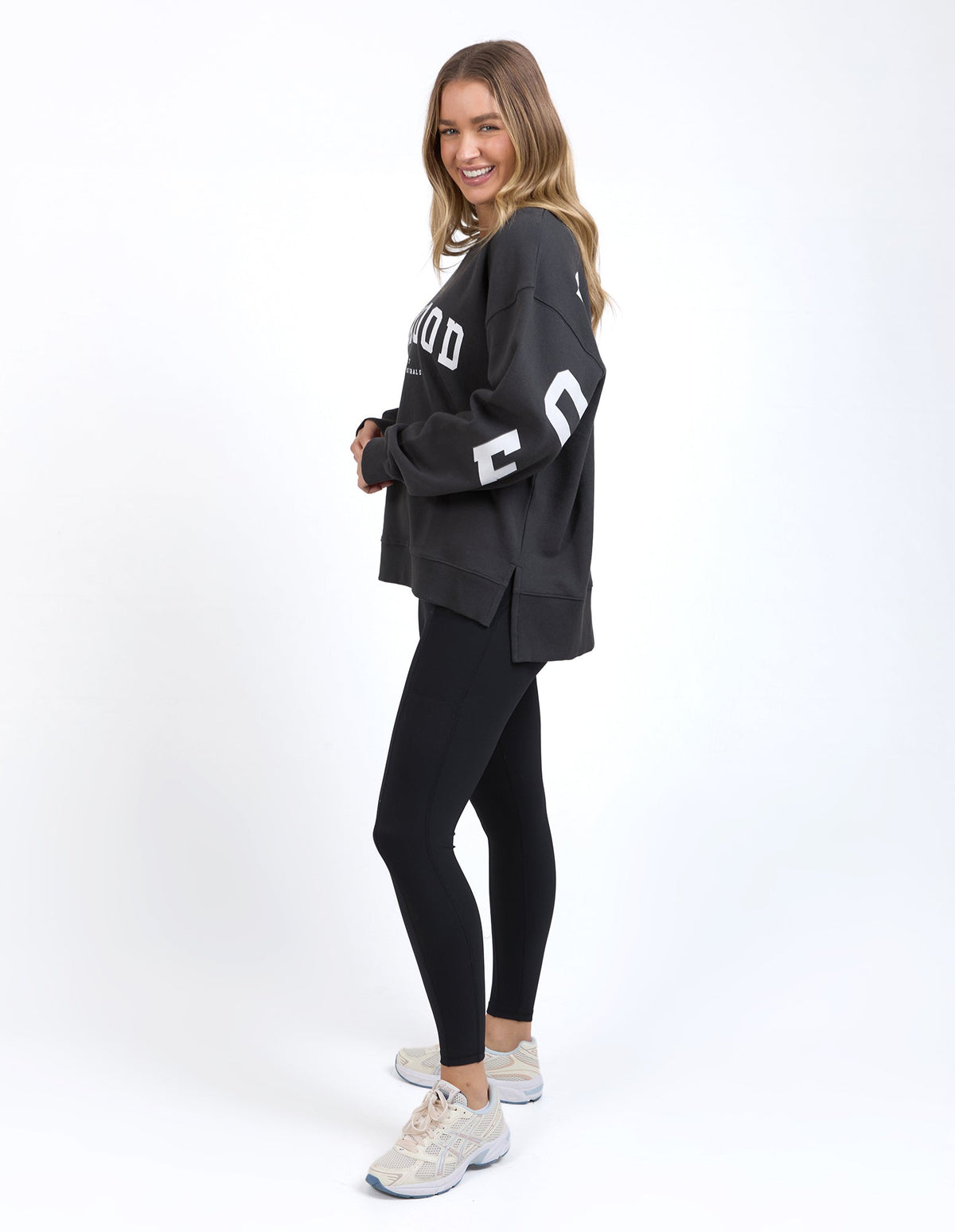 FOXWOOD_INTERVAL CREW DARK GREY _ INTERVAL CREW DARK GREY _ Ebony Boutique NZ