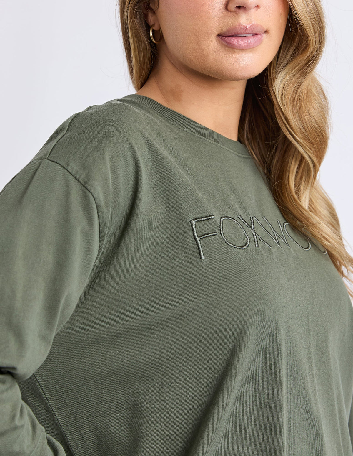 SIMPLIFIED LONG SLEEVE TEE KHAKI_by_FOXWOOD_women's_in_New Zealand_ SIMPLIFIED LONG SLEEVE TEE KHAKI _
