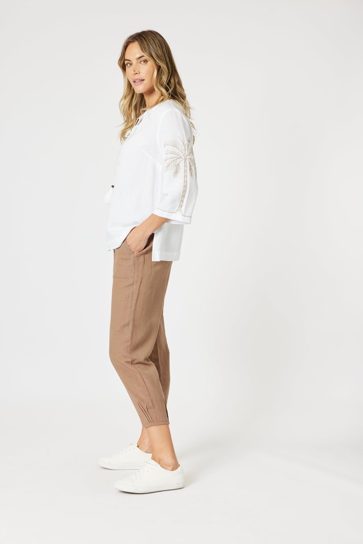 GORDON SMITH_LINO TAPERED LEG PANT NUTMEG _ LINO TAPERED LEG PANT NUTMEG _ Ebony Boutique NZ