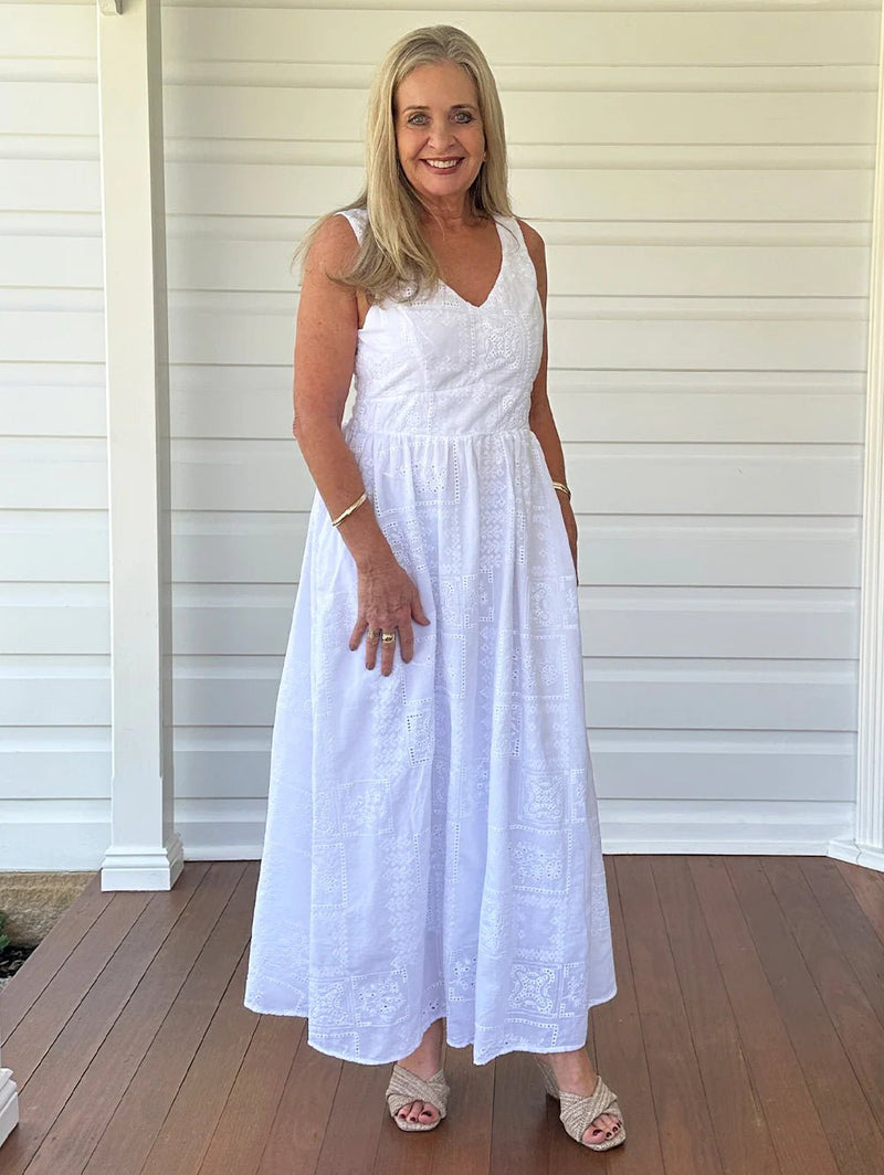 Gordon Smith | Mila Lace Dress | White | New Zealand Ebony Boutique NZ Gordon Smith | Mila Lace Dress | White | New Zealand Ebony Boutique NZ