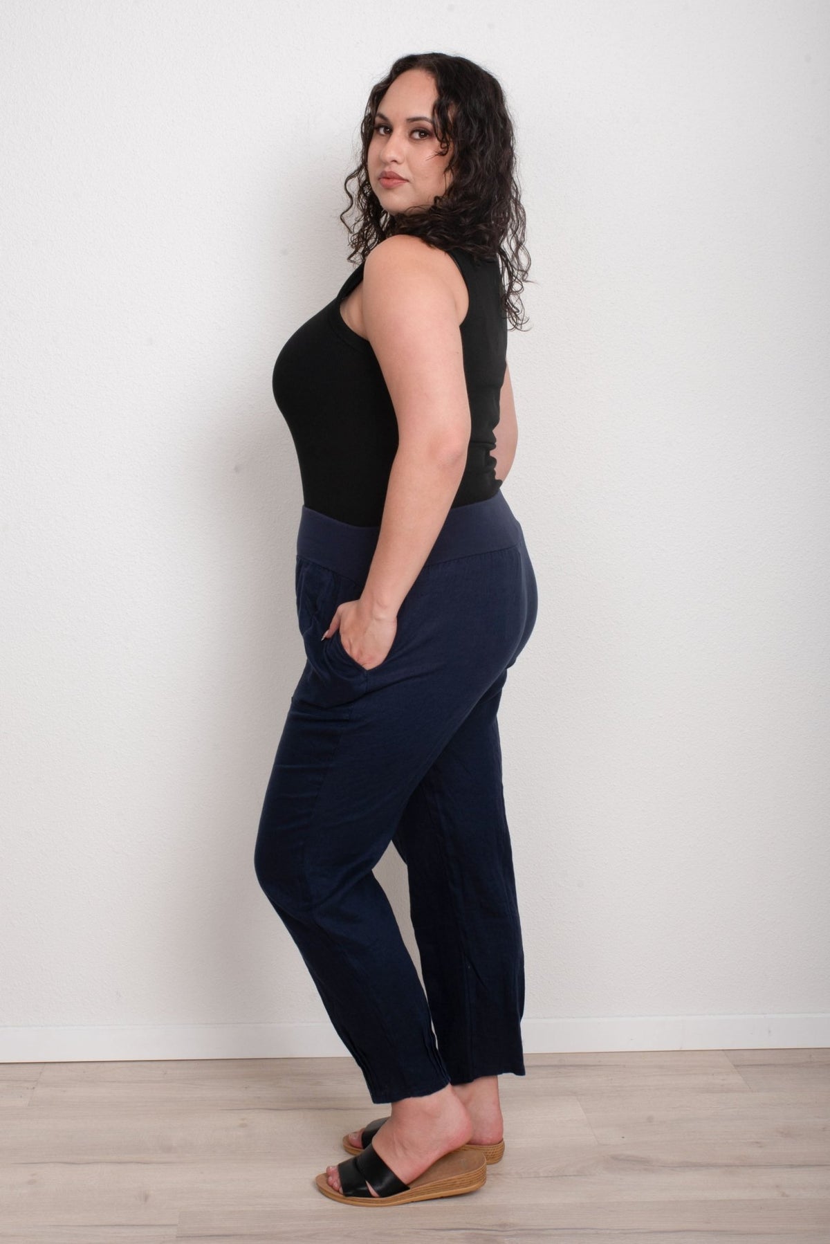 GORDON SMITH_SARAH LINEN PANT JERSEY WAIST NAVY _ SARAH LINEN PANT JERSEY WAIST NAVY _ Ebony Boutique NZ