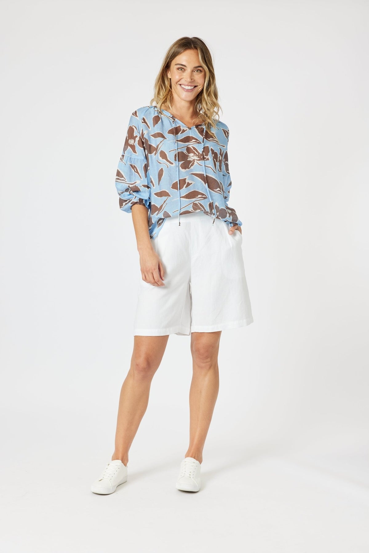 GORDON SMITH_THE LINO SHORT WHITE _ THE LINO SHORT WHITE _ Ebony Boutique NZ