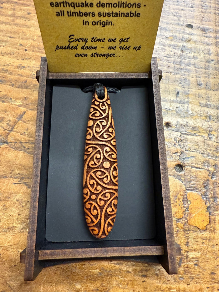 HEARTWOOD_ROIMATA TEARDROP PENDANT WOOD _ ROIMATA TEARDROP PENDANT WOOD _ Ebony Boutique NZ