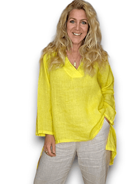 HELGA MAY_BUTTON SPLIT DOVETAIL TOP LINEN BRIGHT YELLOW _ BUTTON SPLIT DOVETAIL TOP LINEN BRIGHT YELLOW _ Ebony Boutique NZ