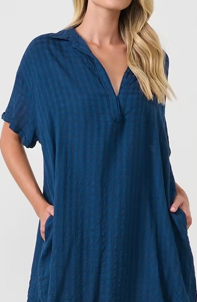 SEERSUCKER DRESS COLLAR AND CURVE HEM
