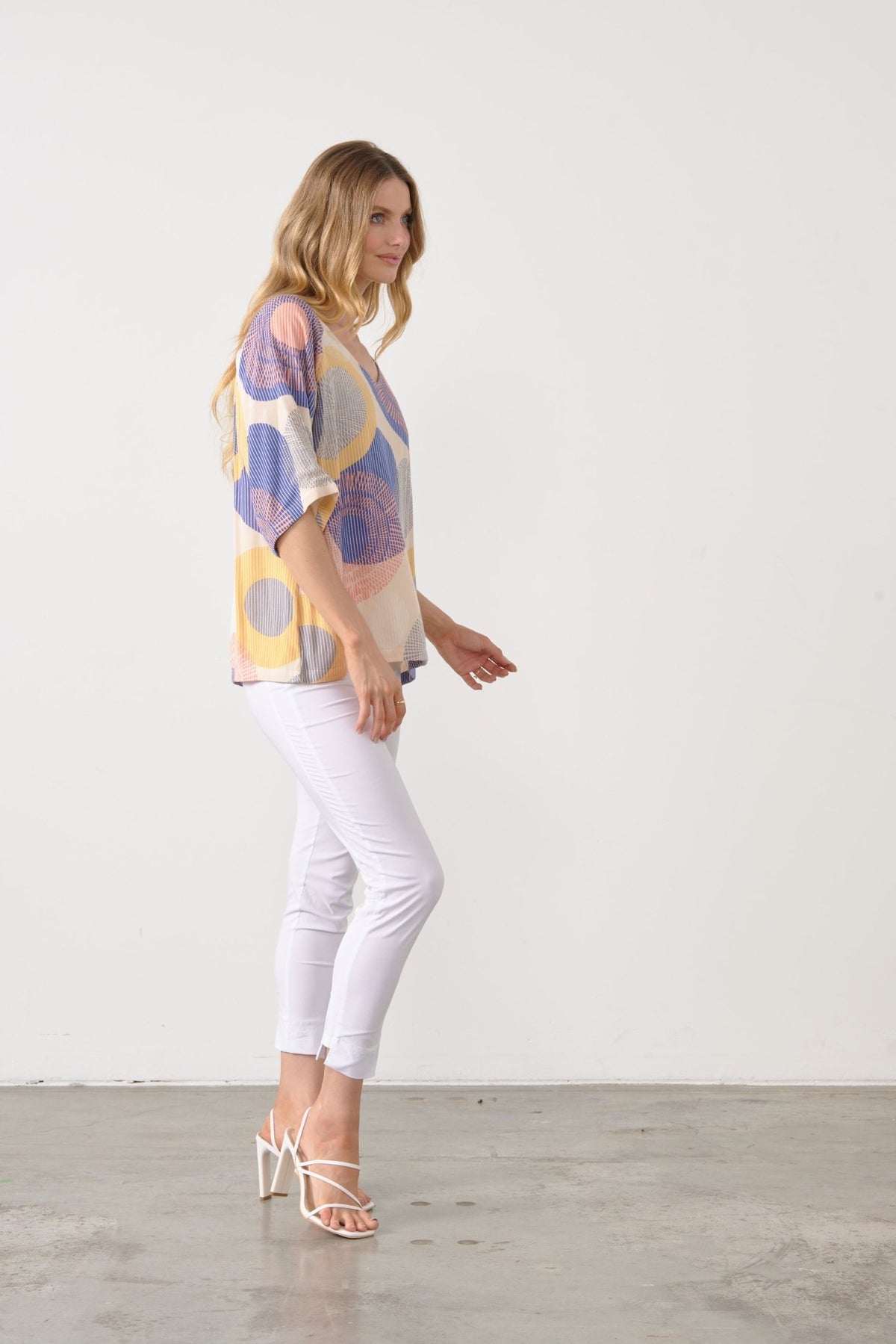 HOLMES AND FALLON_MULTI GEO V NECK BLOUSE _ MULTI GEO V NECK BLOUSE _ Ebony Boutique NZ