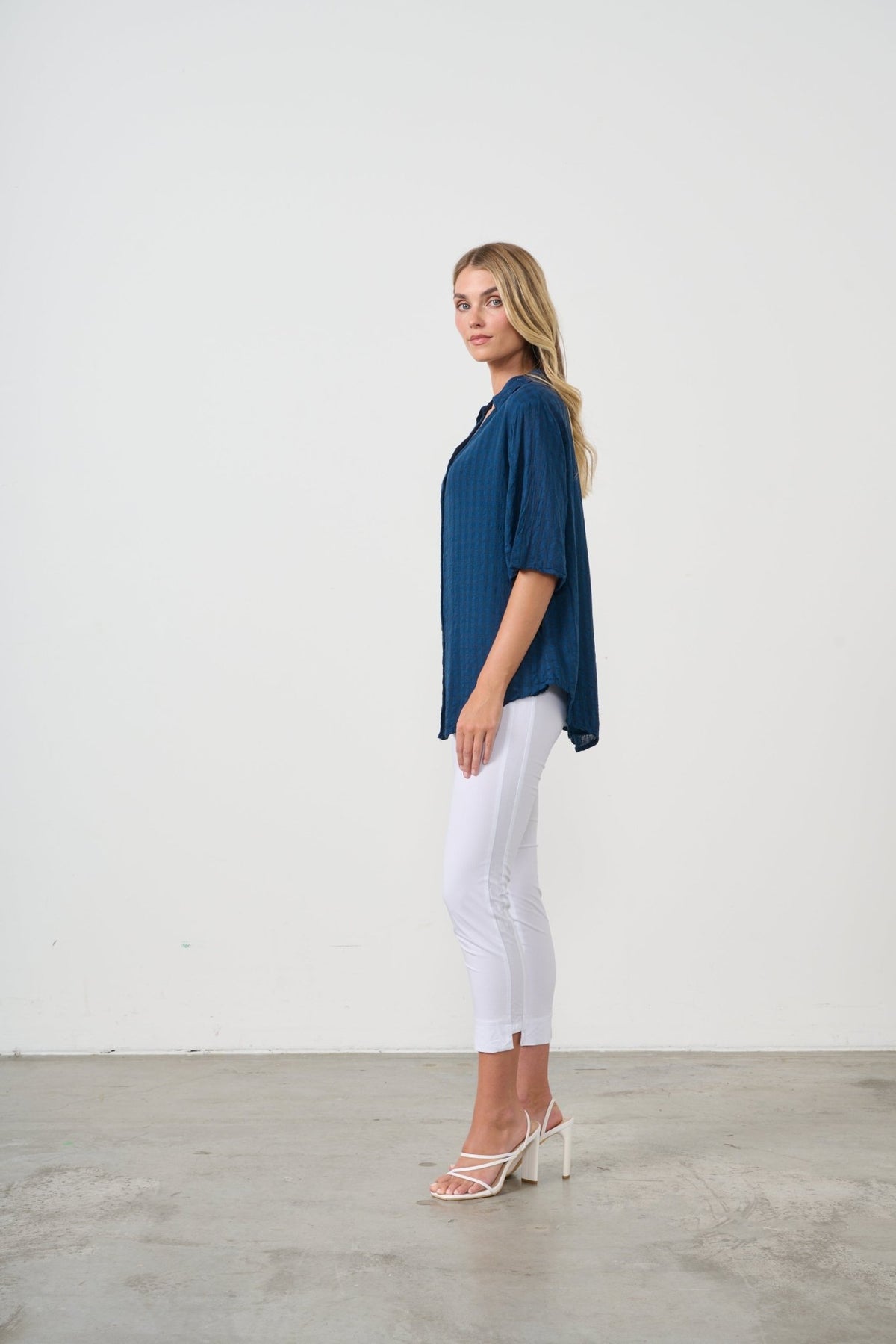 HOLMES AND FALLON_SEERSUCKER SHIRT SIDE POCKETS OXFORD BLUE _ SEERSUCKER SHIRT SIDE POCKETS OXFORD BLUE _ Ebony Boutique NZ