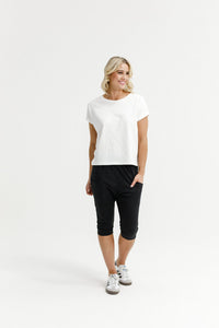 HOME - LEE_3/4 APARTMENT PANT BLACK WITH WHITE PRINT _ 3/4 APARTMENT PANT BLACK WITH WHITE PRINT _ Ebony Boutique NZ