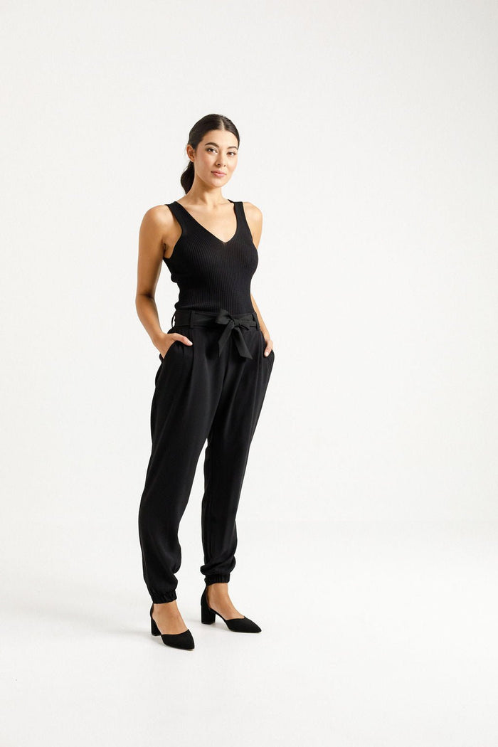 HOME - LEE_BILLIE PANTS BLACK _ BILLIE PANTS BLACK _ Ebony Boutique NZ