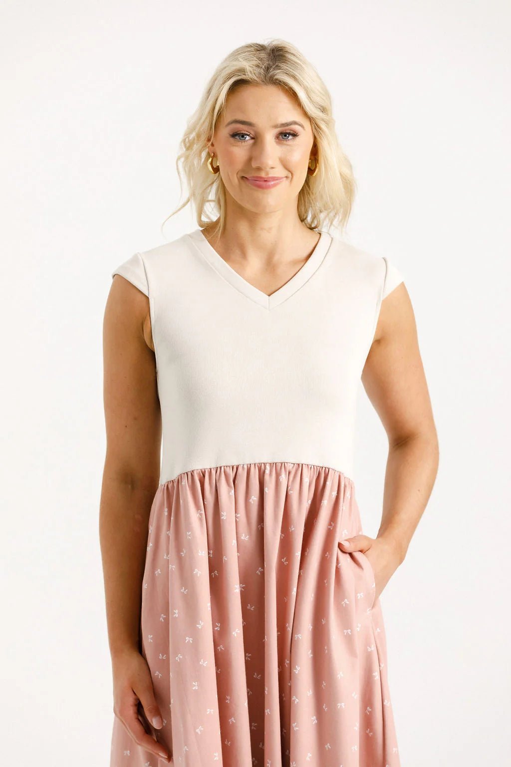 HOME LEE_GIANNA DRESS CREAMY BLOSSOM BOWS _ GIANNA DRESS CREAMY BLOSSOM BOWS _ Ebony Boutique NZ