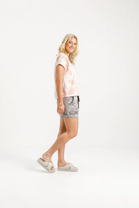 HOME LEE_JACKIE TEE BLOSSOM DAISIES _ JACKIE TEE BLOSSOM DAISIES _ Ebony Boutique NZ