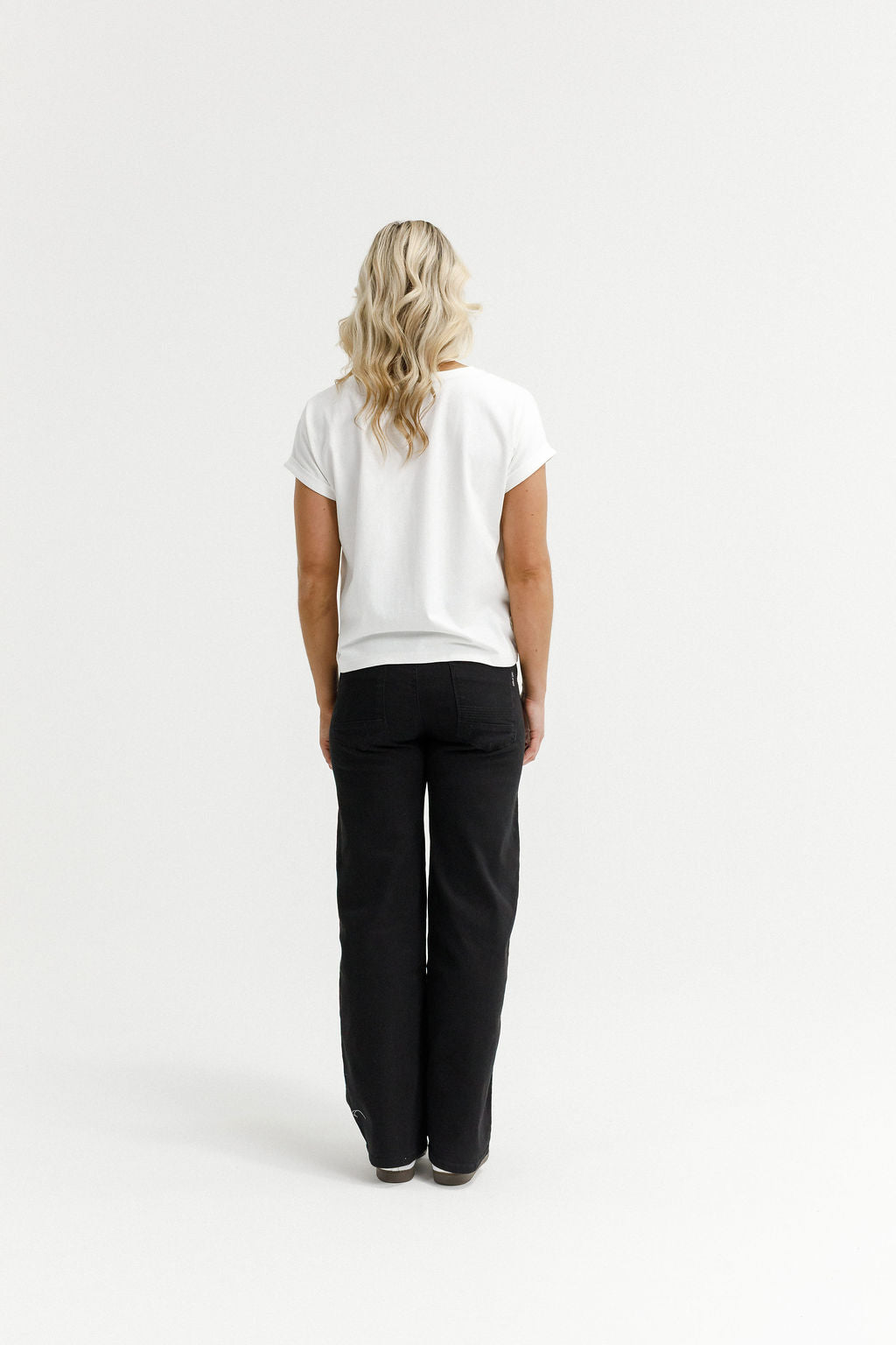 HOME LEE_JENNIFER JEANS JET BLACK _ JENNIFER JEANS JET BLACK _ Ebony Boutique NZ