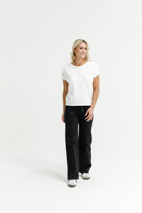 HOME LEE_JENNIFER JEANS JET BLACK _ JENNIFER JEANS JET BLACK _ Ebony Boutique NZ