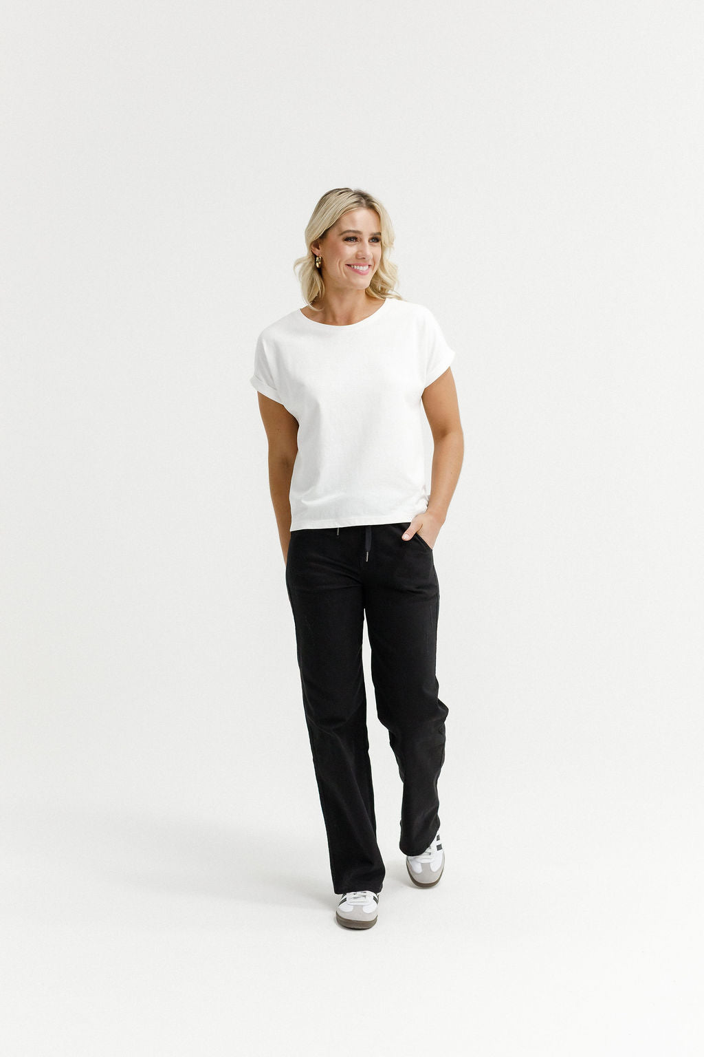 HOME LEE_JENNIFER JEANS JET BLACK _ JENNIFER JEANS JET BLACK _ Ebony Boutique NZ