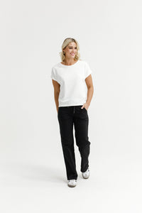 HOME LEE_JENNIFER JEANS JET BLACK _ JENNIFER JEANS JET BLACK _ Ebony Boutique NZ