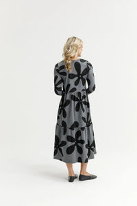 KAITLYN DRESS LONG SLEEVE GRAPHITE DAISIES_by_HOME LEE_women's_in_New Zealand_ KAITLYN DRESS LONG SLEEVE GRAPHITE DAISIES _