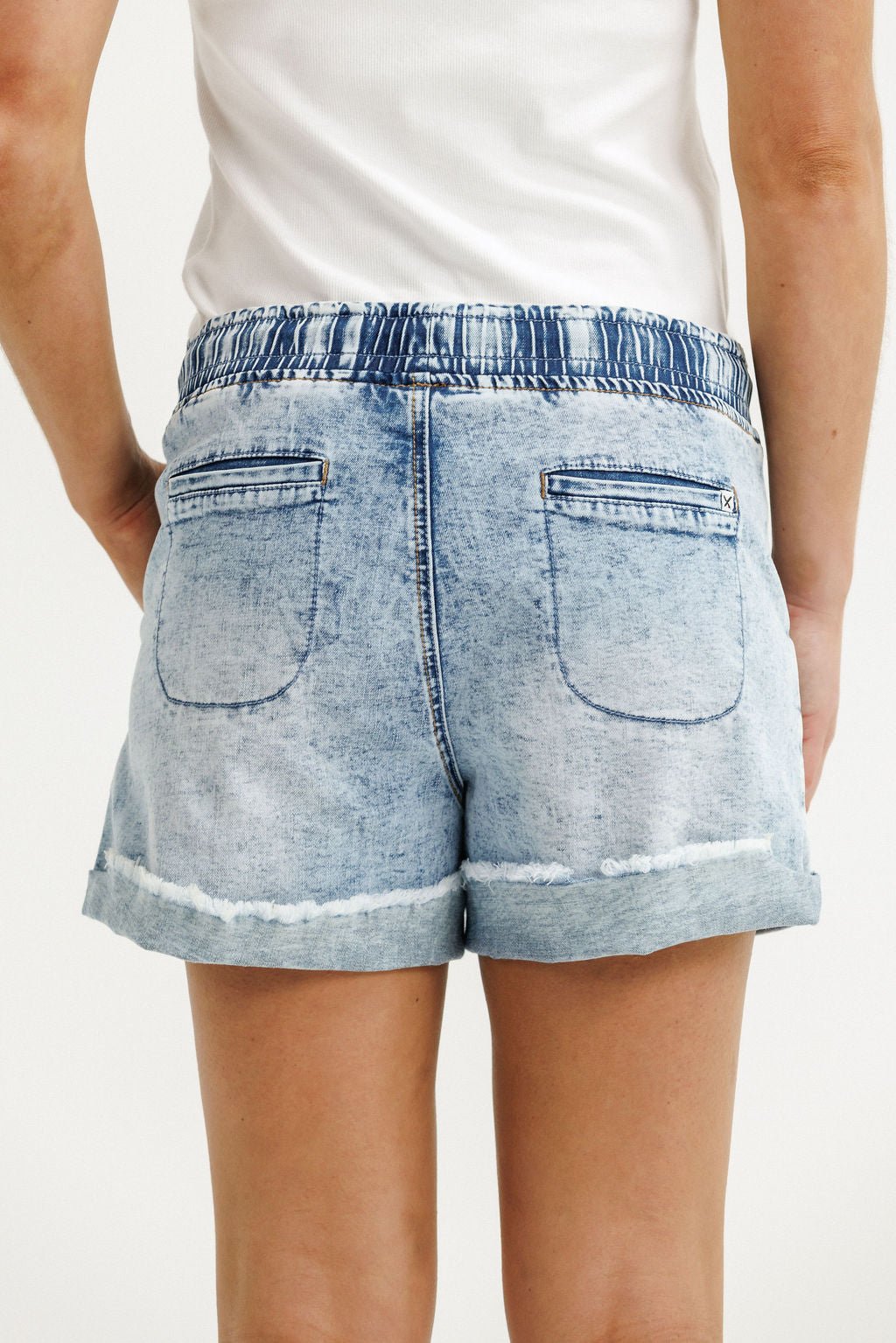HOME - LEE_LAGOON DENIM CUT OFFS SNOW WASH _ LAGOON DENIM CUT OFFS SNOW WASH _ Ebony Boutique NZ