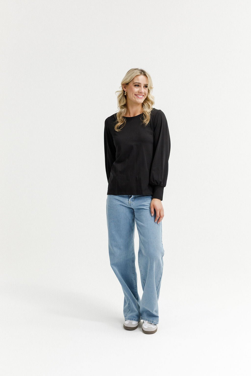 HOME - LEE_LAYLAH TOP BLACK _ LAYLAH TOP BLACK _ Ebony Boutique NZ