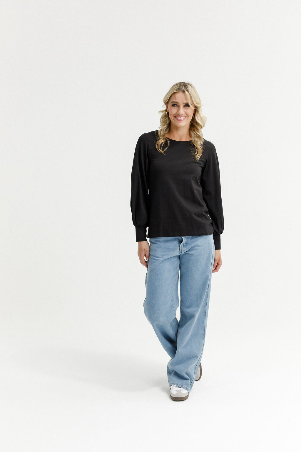 HOME - LEE_LAYLAH TOP BLACK _ LAYLAH TOP BLACK _ Ebony Boutique NZ