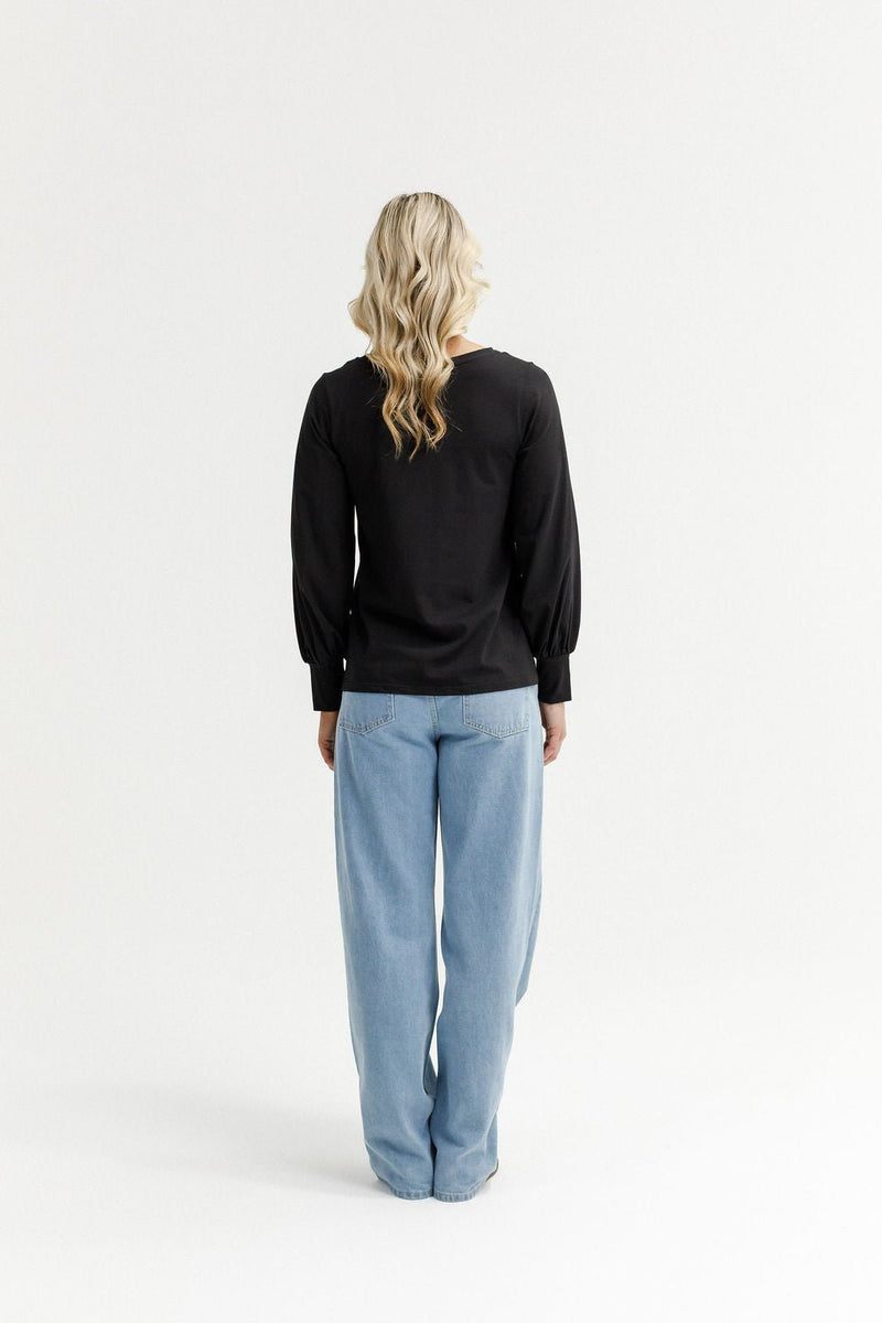 HOME - LEE_LAYLAH TOP BLACK _ LAYLAH TOP BLACK _ Ebony Boutique NZ