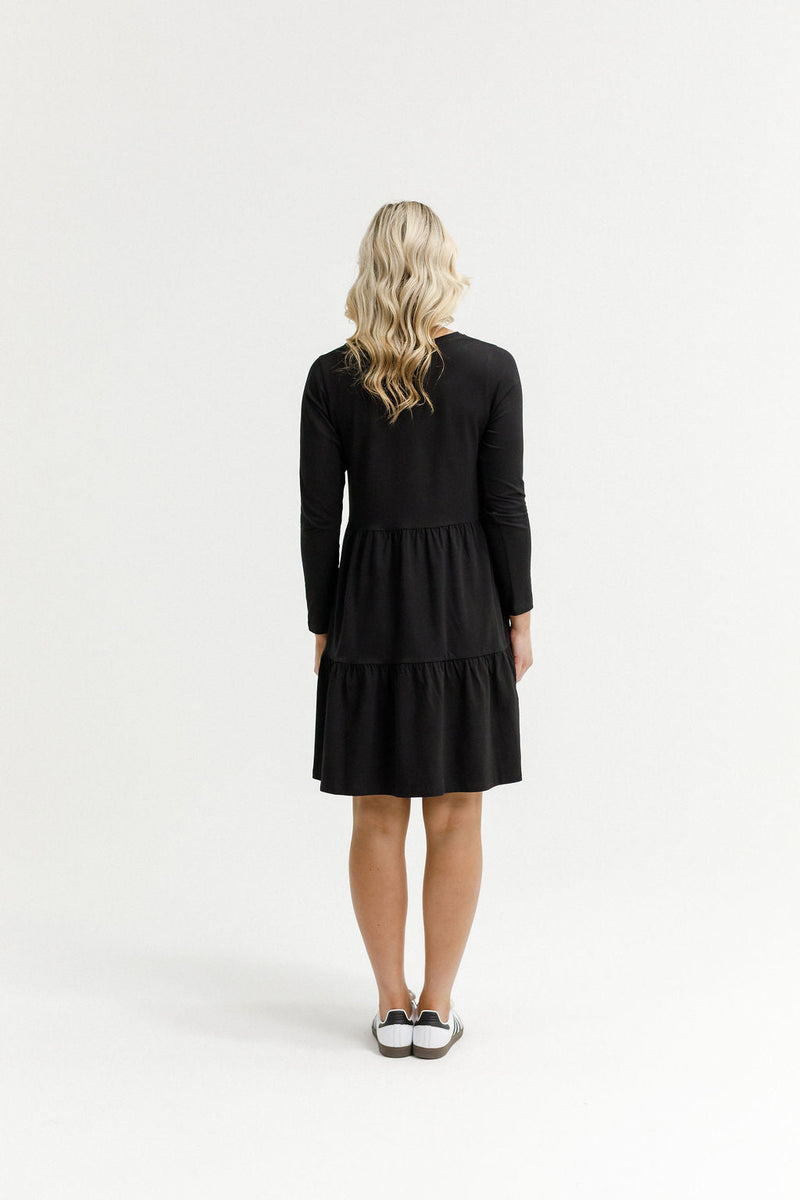 HOME - LEE_LONG SLEEVE KYLIE DRESS - BLACK _ LONG SLEEVE KYLIE DRESS - BLACK _ Ebony Boutique NZ