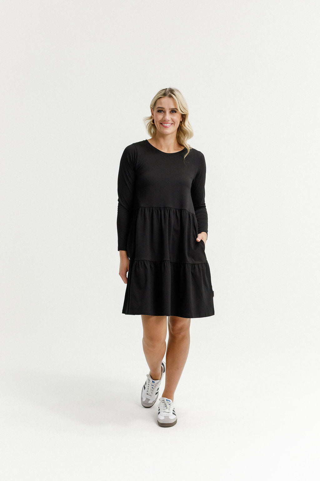 HOME - LEE_LONG SLEEVE KYLIE DRESS - BLACK _ LONG SLEEVE KYLIE DRESS - BLACK _ Ebony Boutique NZ