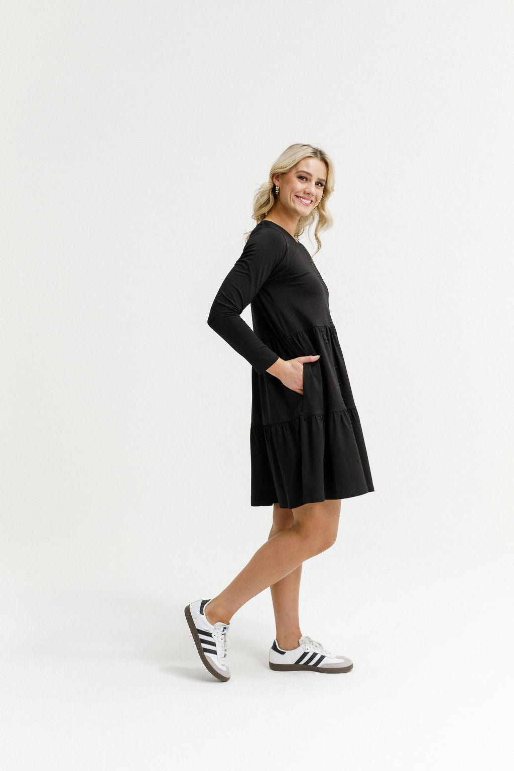 HOME - LEE_LONG SLEEVE KYLIE DRESS - BLACK _ LONG SLEEVE KYLIE DRESS - BLACK _ Ebony Boutique NZ