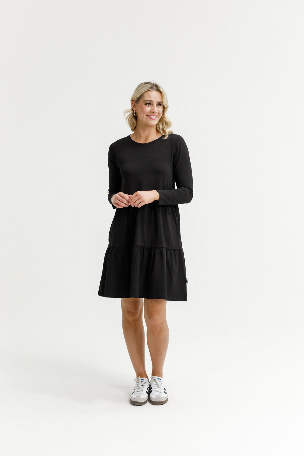 HOME - LEE_LONG SLEEVE KYLIE DRESS - BLACK _ LONG SLEEVE KYLIE DRESS - BLACK _ Ebony Boutique NZ